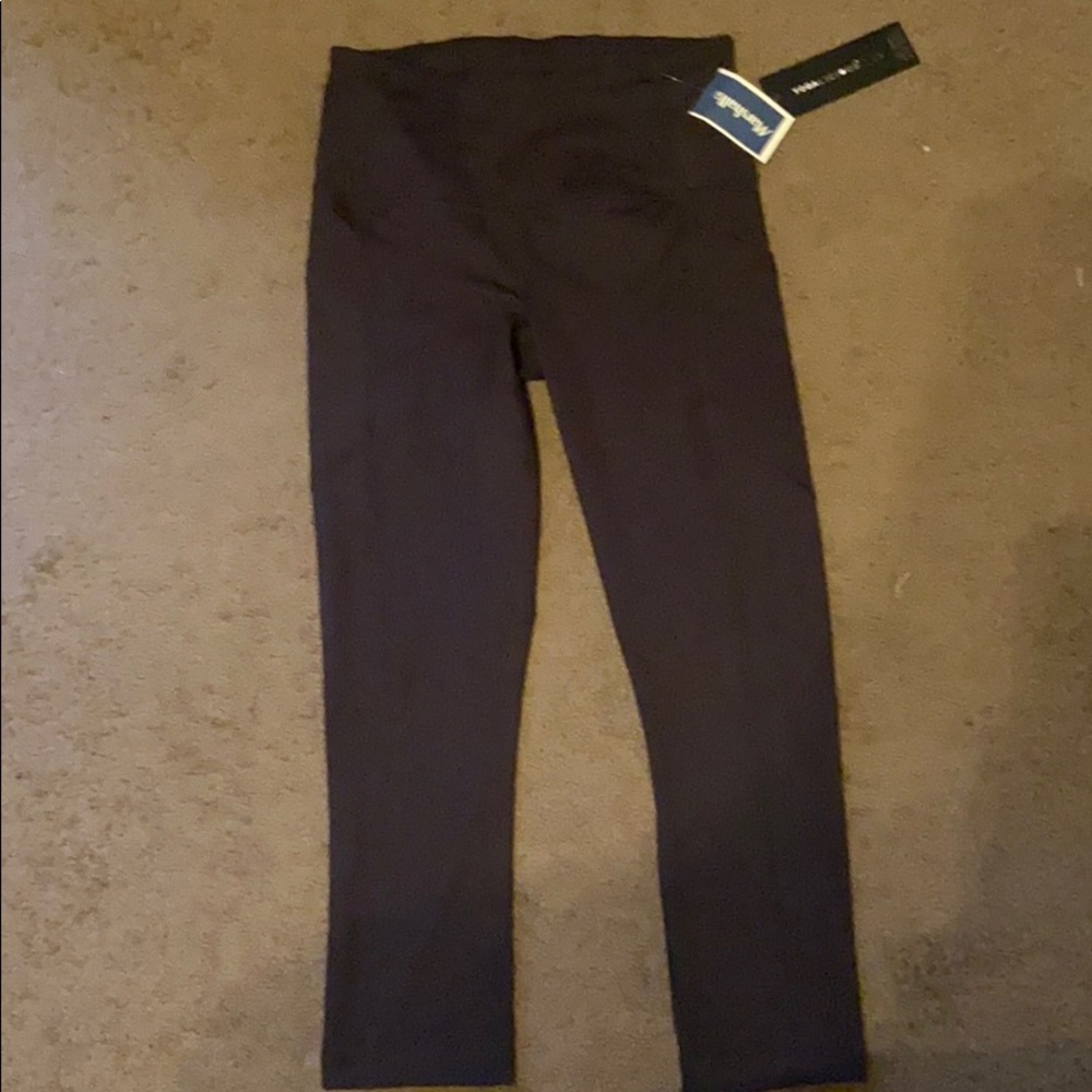 brand new black yogalicious leggings!! (with tags)
